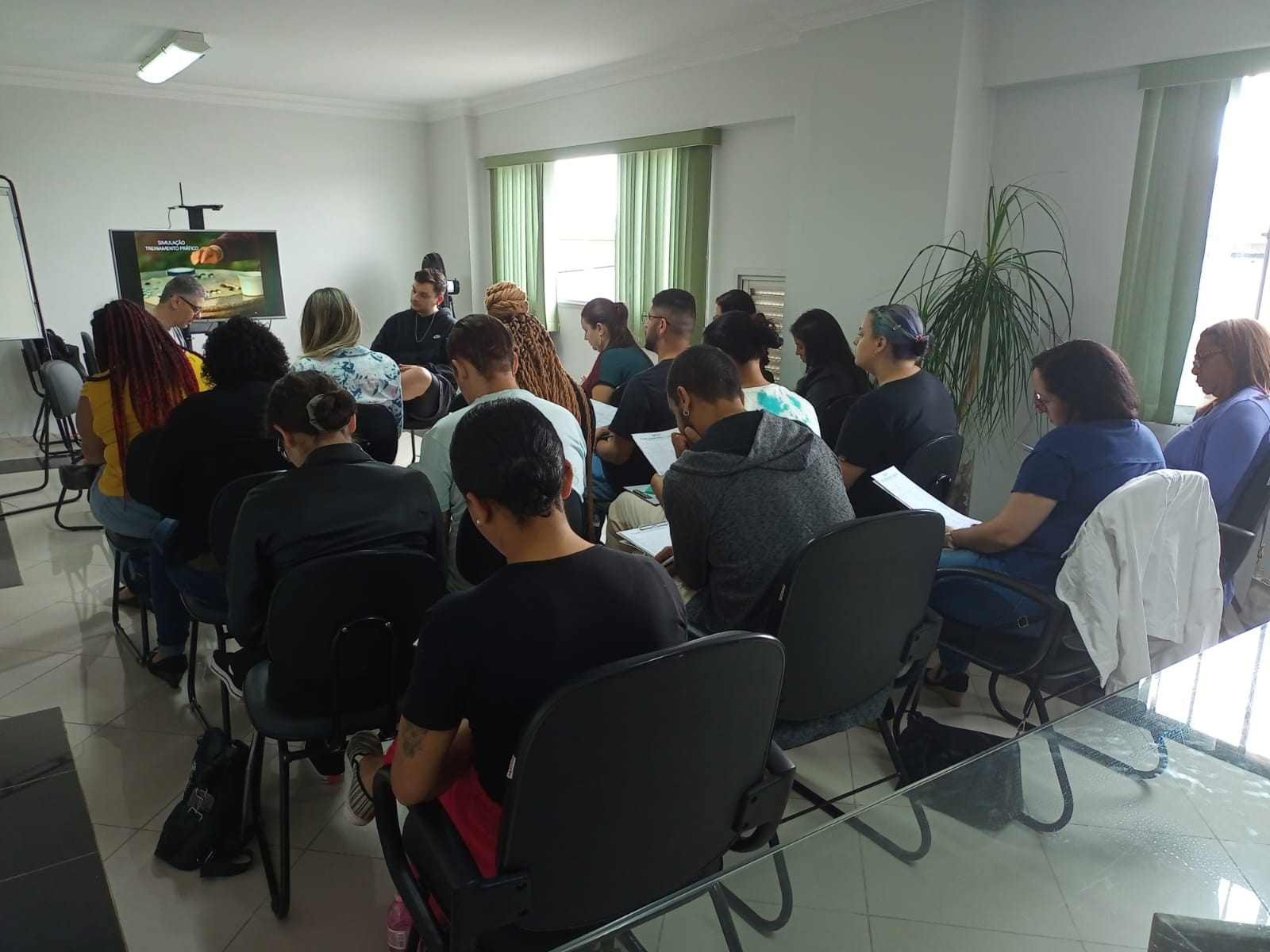Encontro presencial no Instituto Hupomnemata